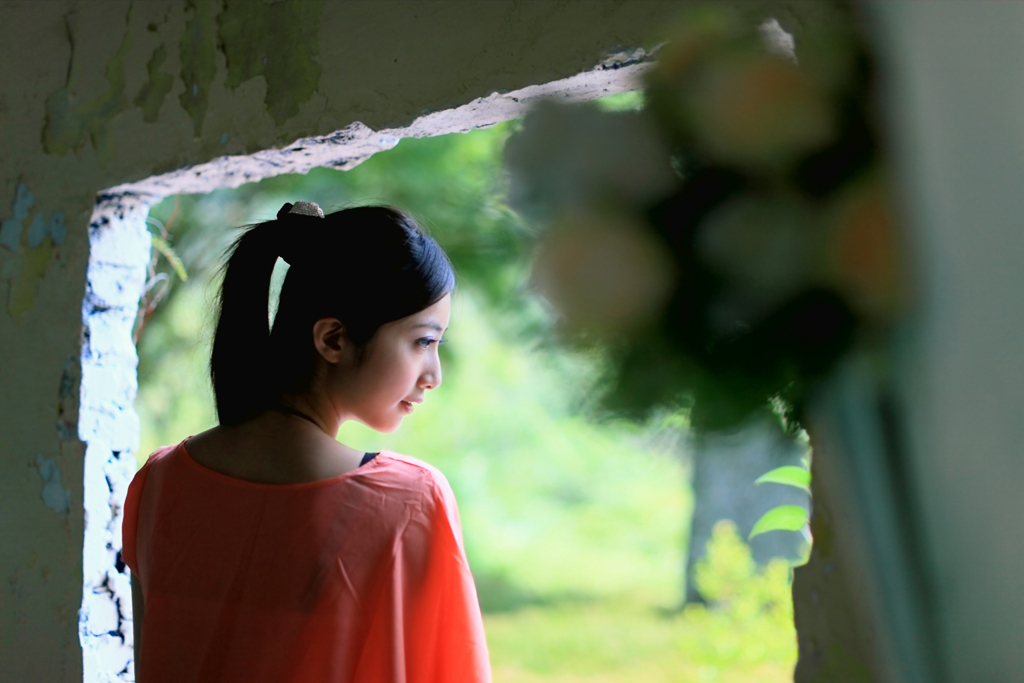 台湾清纯女神Emily 清新外拍写真合集