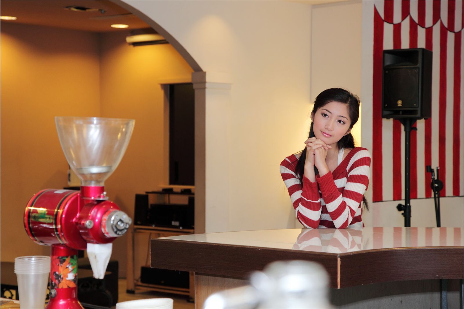 台湾清纯女神Emily 清新外拍写真合集