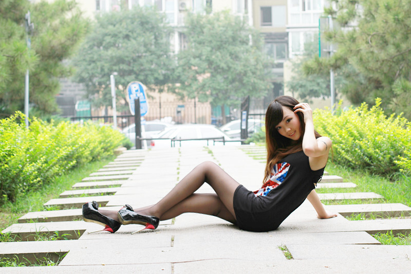 Susie丝袜美腿图片