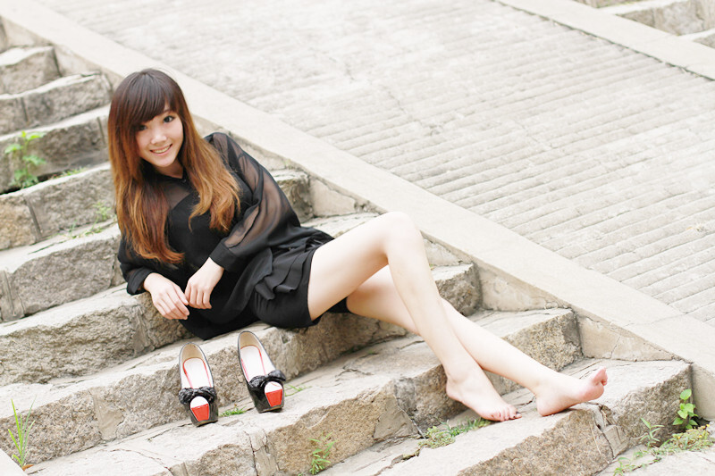 Susie丝袜美腿图片