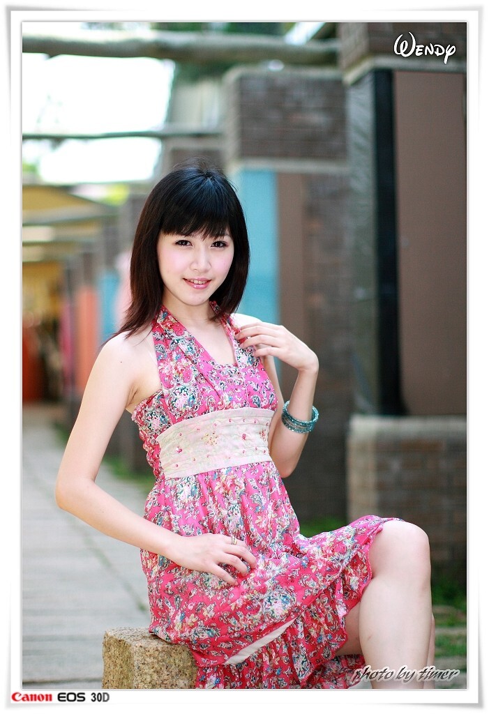 台湾清纯美女-Wendy-清華大學外拍