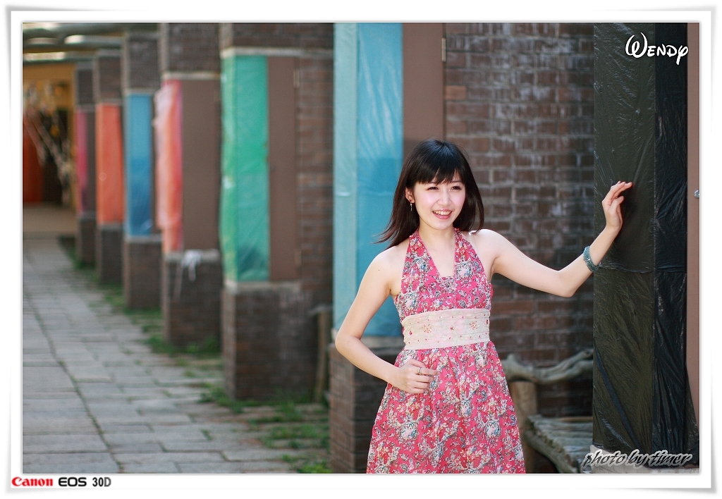 台湾清纯美女-Wendy-清華大學外拍