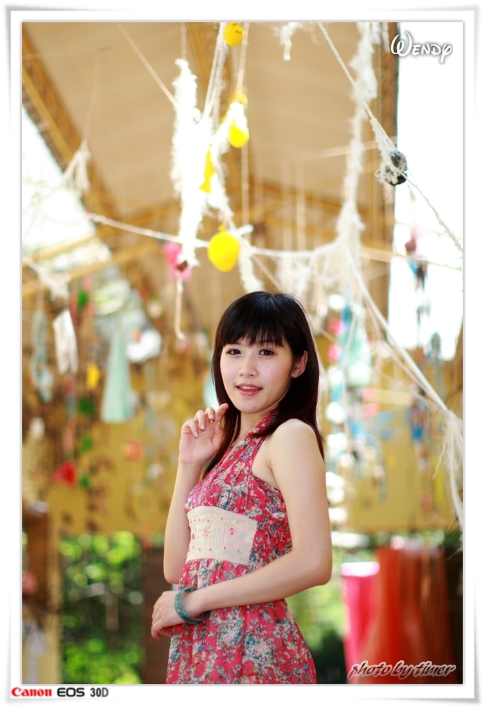 台湾清纯美女-Wendy-清華大學外拍