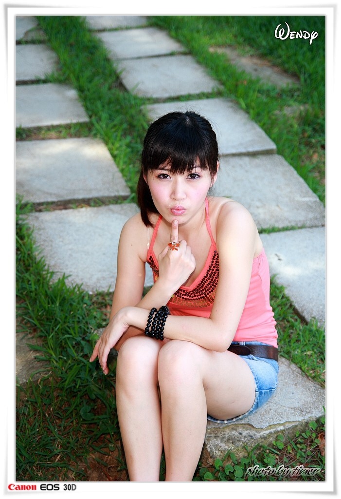 台湾清纯美女-Wendy-清華大學外拍