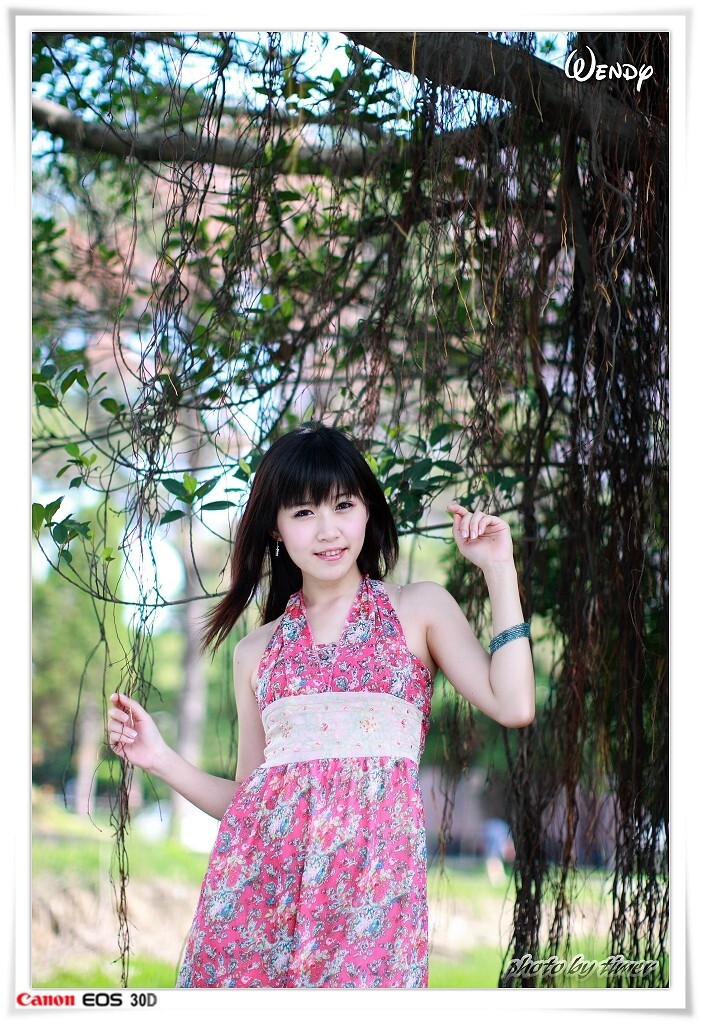 台湾清纯美女-Wendy-清華大學外拍