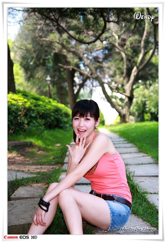 台湾清纯美女-Wendy-清華大學外拍