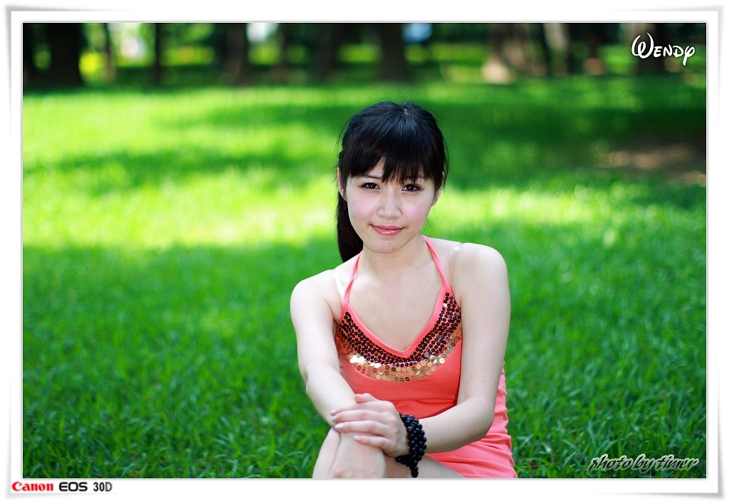 台湾清纯美女-Wendy-清華大學外拍