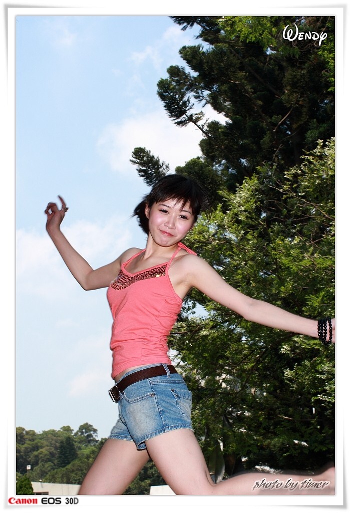台湾清纯美女-Wendy-清華大學外拍
