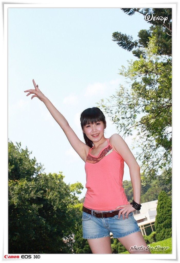 台湾清纯美女-Wendy-清華大學外拍