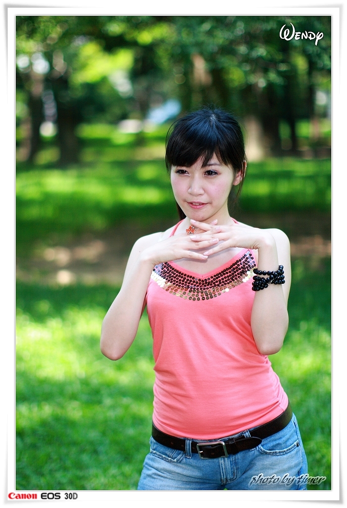 台湾清纯美女-Wendy-清華大學外拍