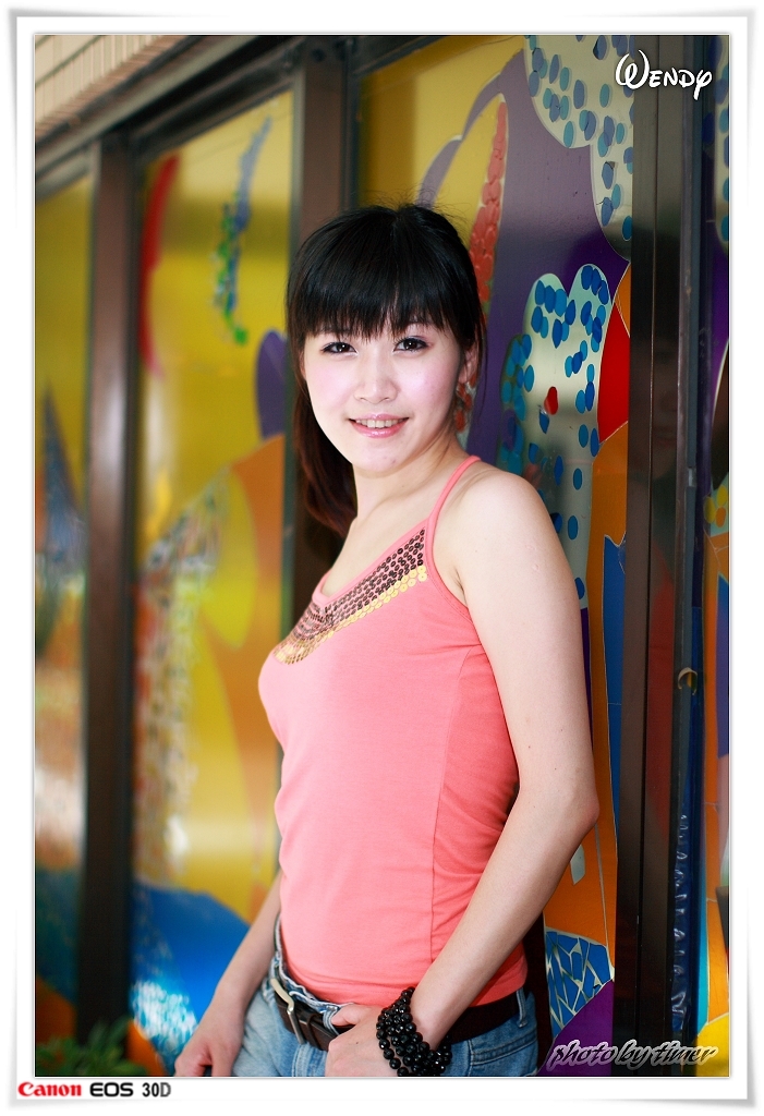 台湾清纯美女-Wendy-清華大學外拍