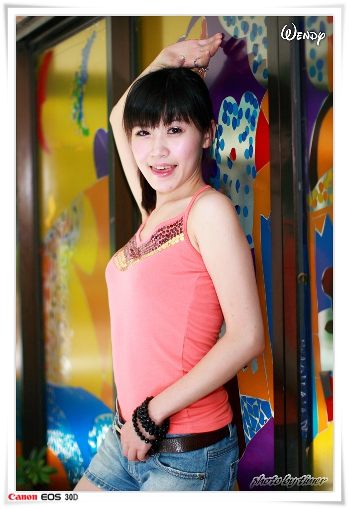 台湾清纯美女-Wendy-清華大學外拍