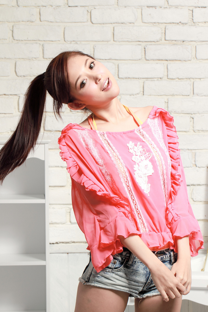 Beautyleg女神-avy杜可薇(恬小魚)性感室拍写真合集