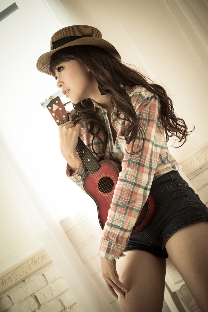 Beautyleg女神-avy杜可薇(恬小魚)性感室拍写真合 2