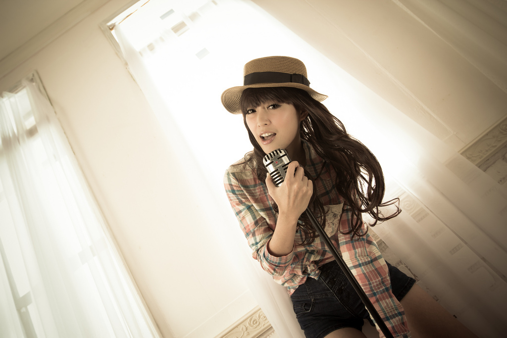 Beautyleg女神-avy杜可薇(恬小魚)性感室拍写真合 2