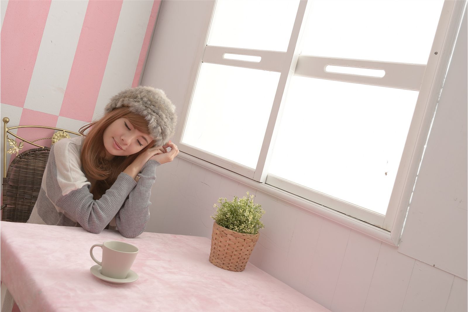 台湾清纯美女-鲔鱼+蔡小潔室拍写真