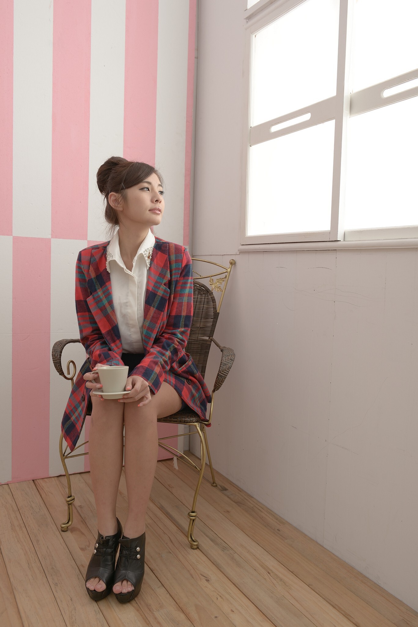 台湾清纯美女-鲔鱼+蔡小潔室拍写真