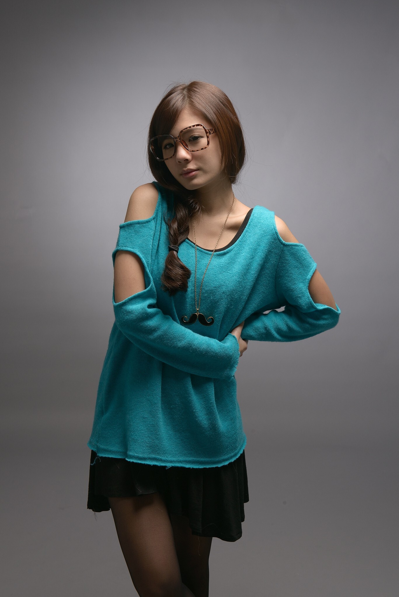 台湾清纯美女-鲔鱼+蔡小潔室拍写真