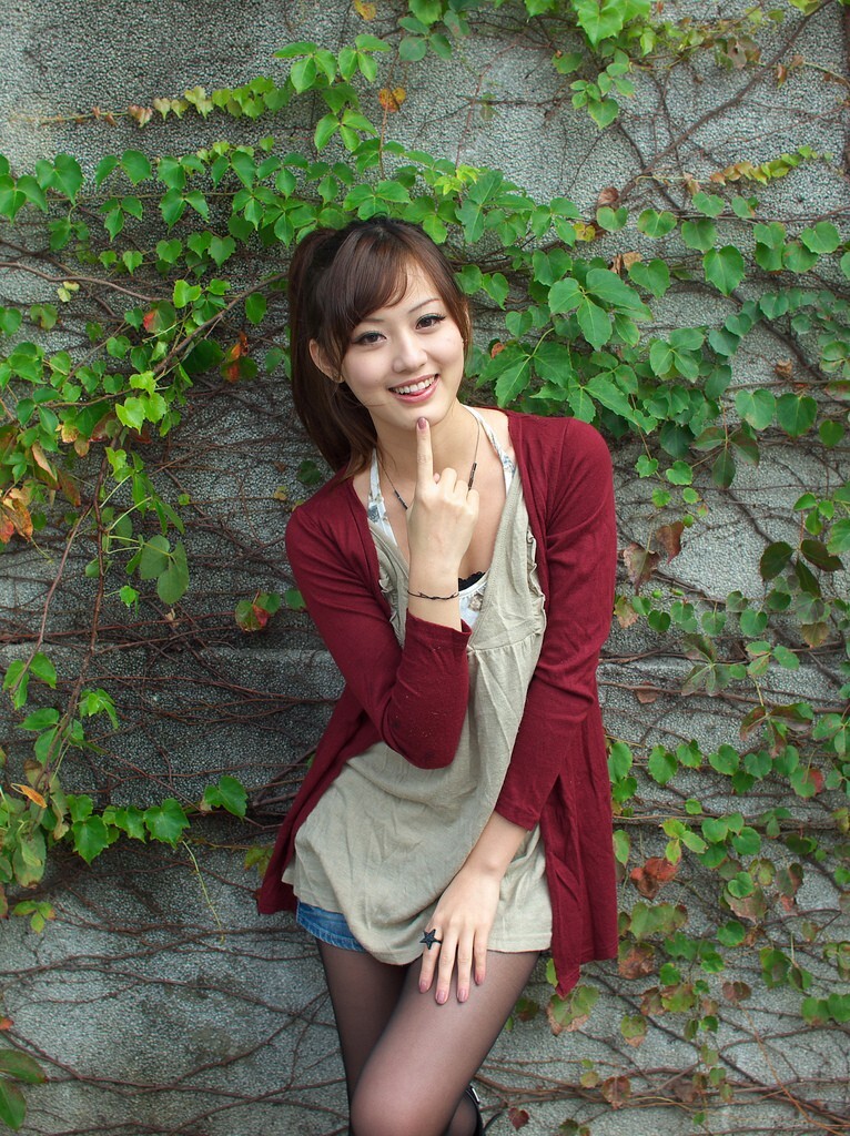 台湾助理主持 - 村村003 Yvonne