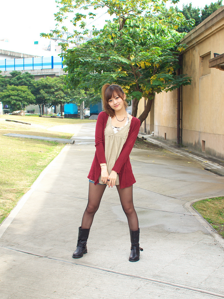 台湾助理主持 - 村村003 Yvonne