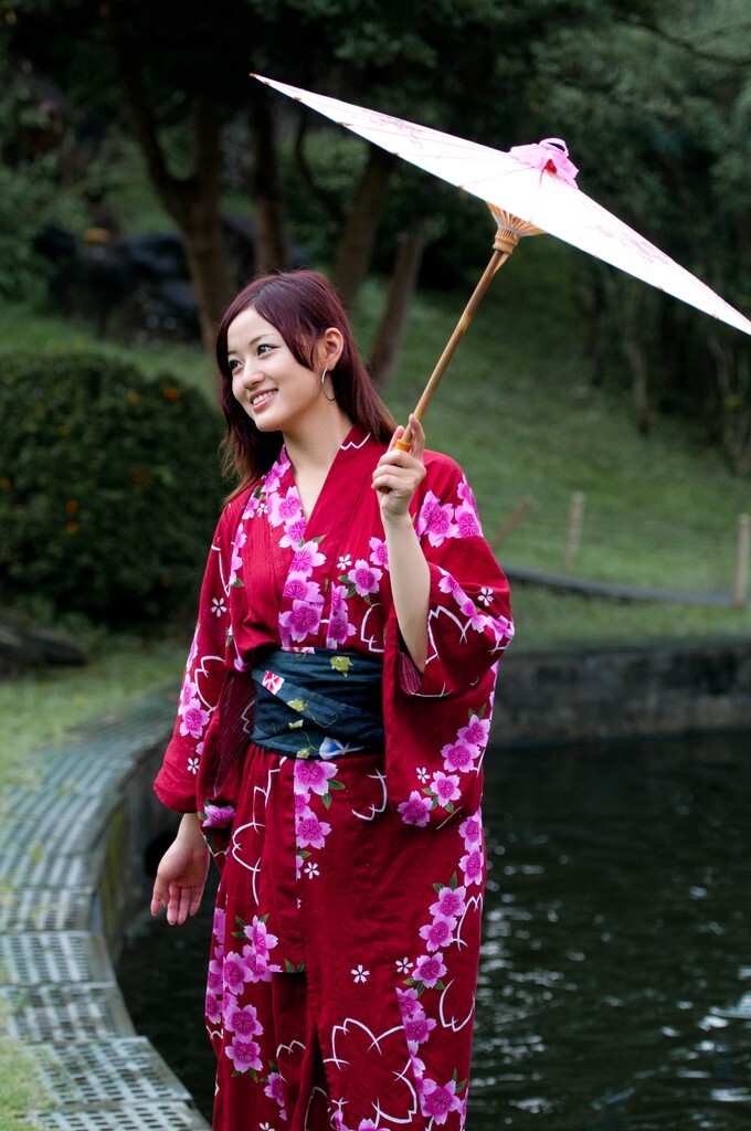 台湾助理主持 - 村村003 Yvonne