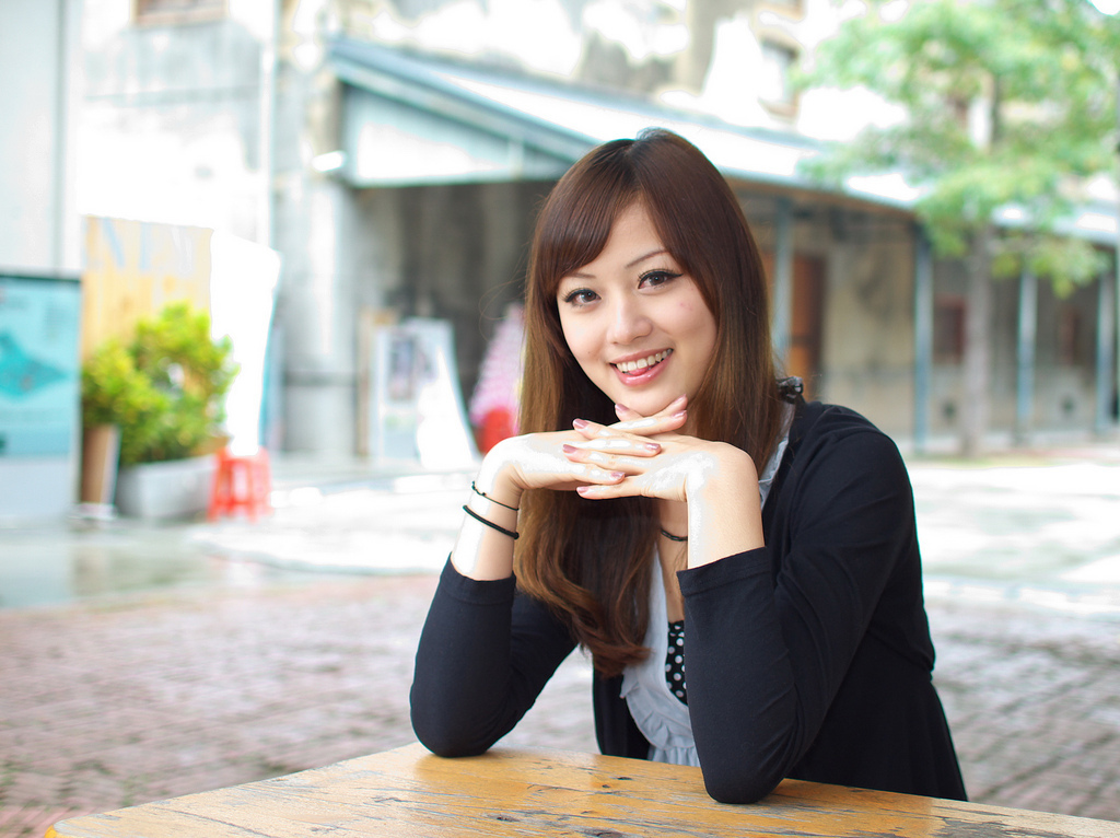 台湾助理主持 - 村村003 Yvonne