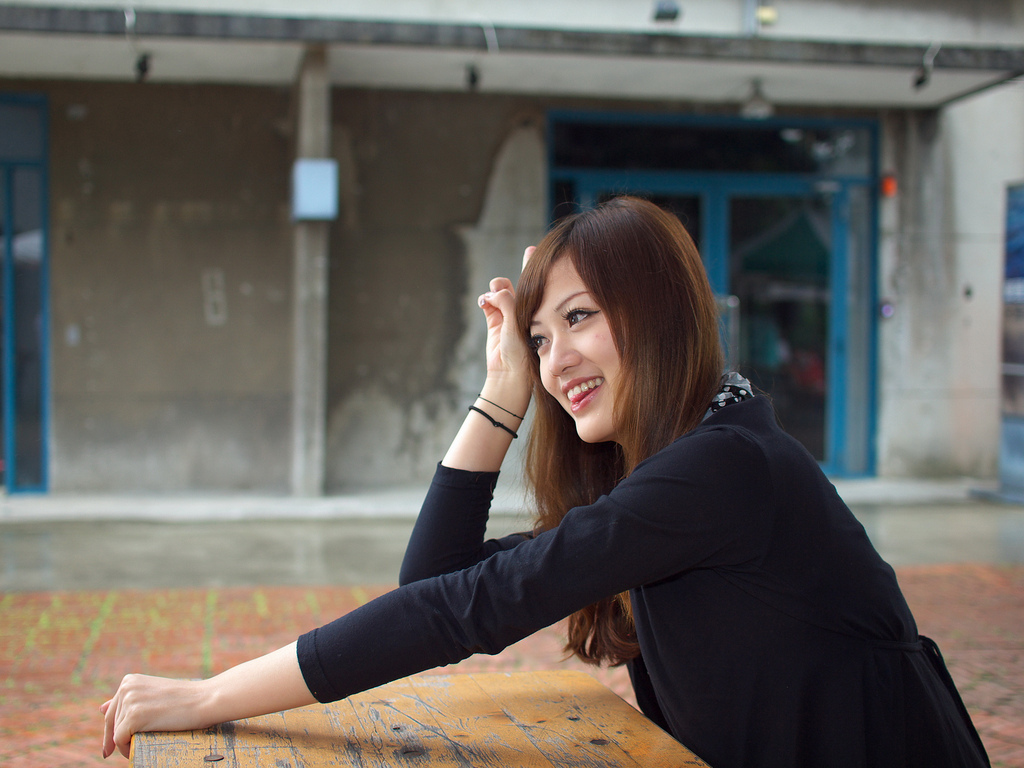 台湾助理主持 - 村村003 Yvonne