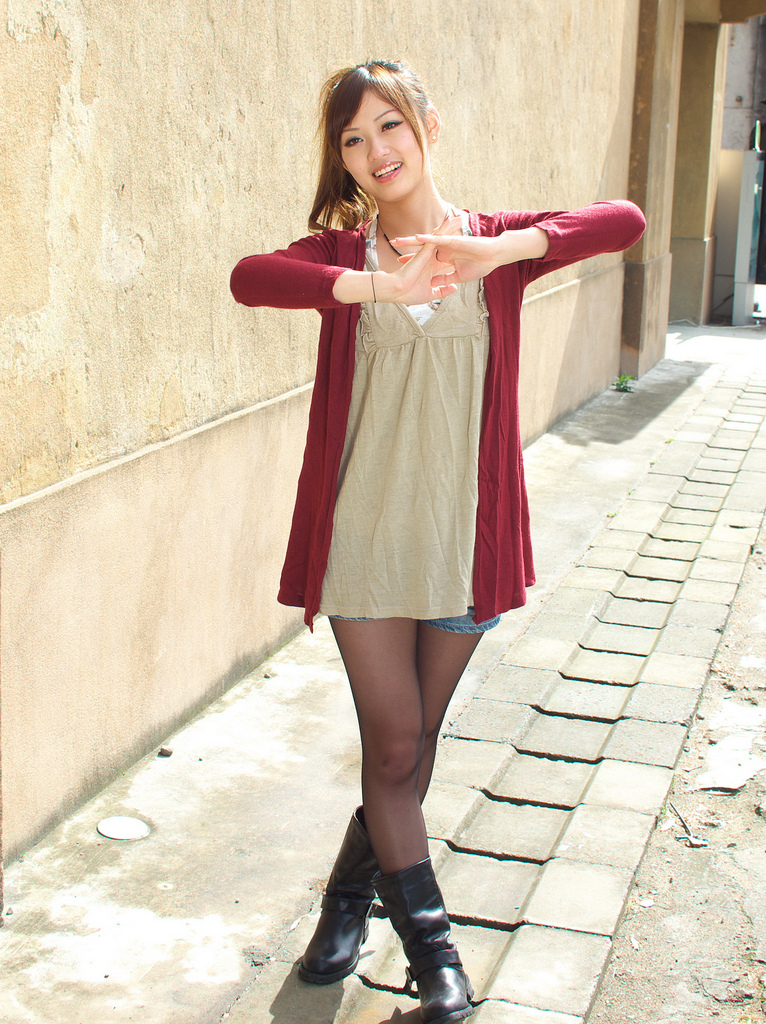 台湾助理主持 - 村村003 Yvonne