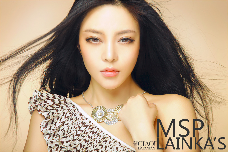 美胸女王冯雨芝性感艺术照