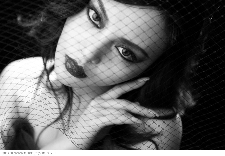 美胸女王冯雨芝性感艺术照