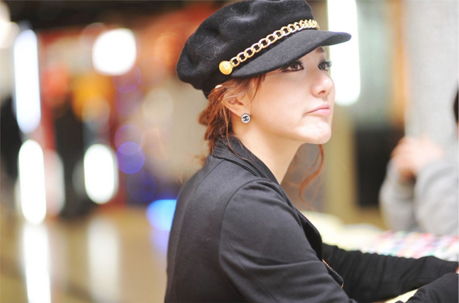 海归模特徐嘉依上演制服诱惑