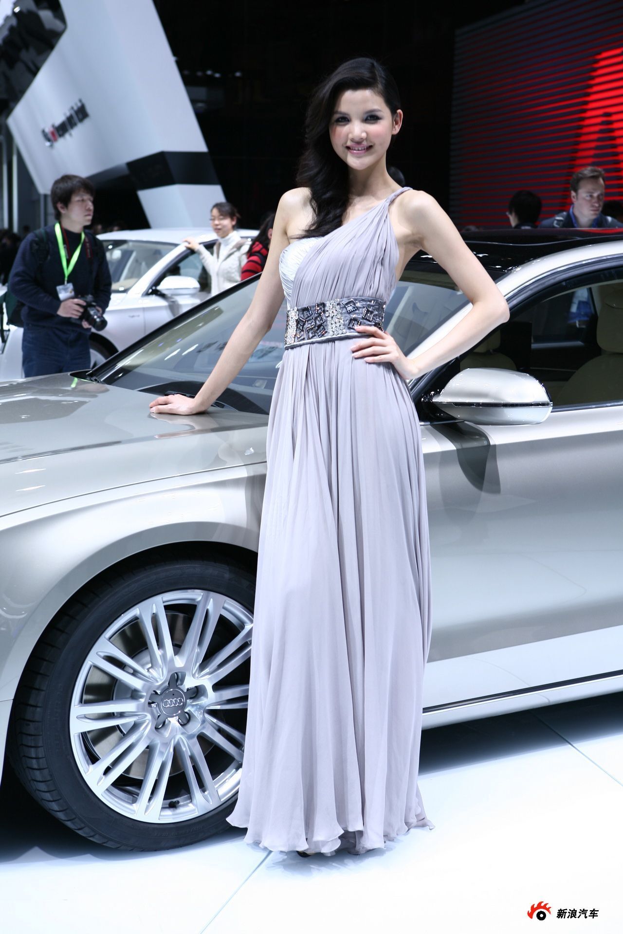 2010北京车展奥迪展台华贵美女