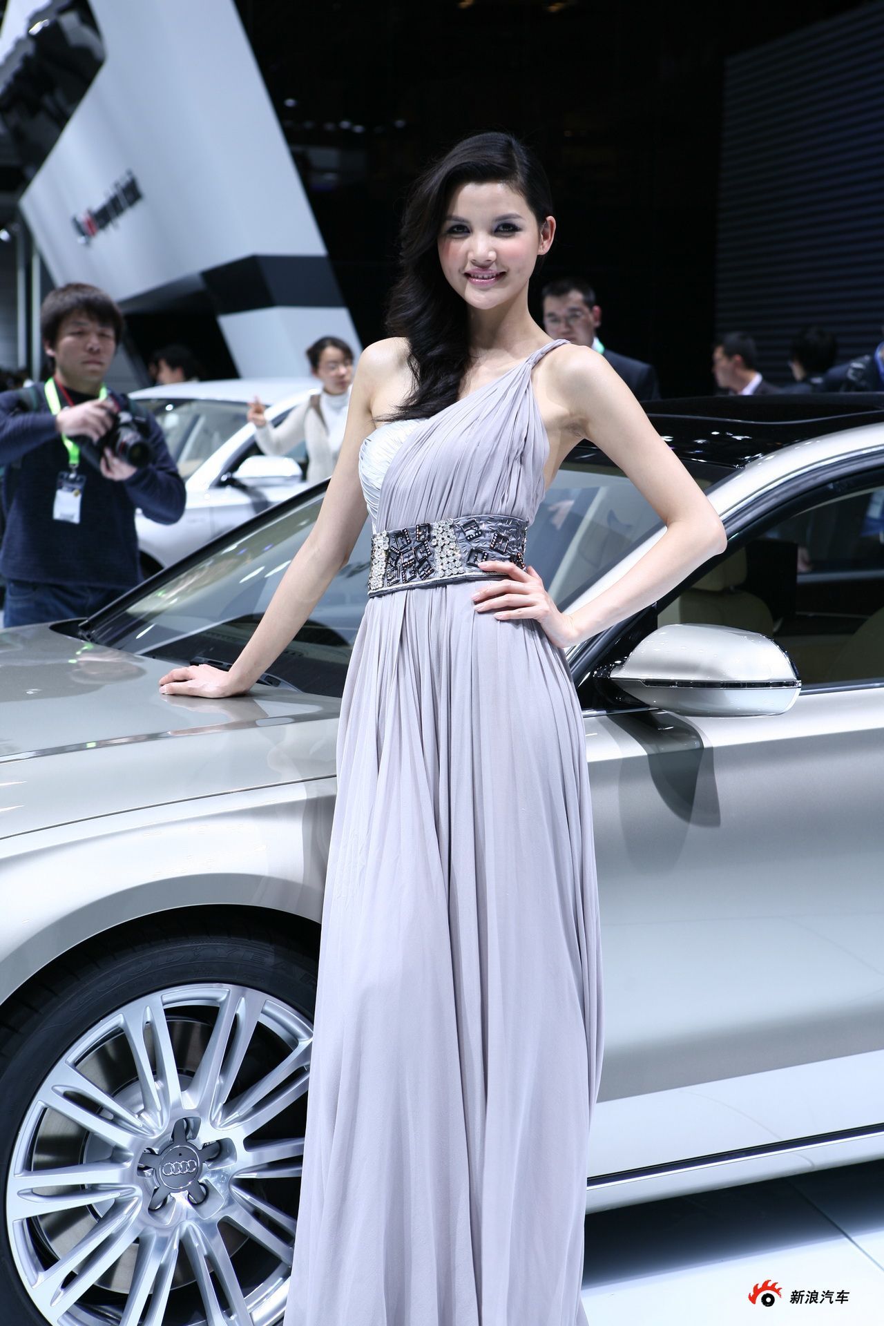 2010北京车展奥迪展台华贵美女