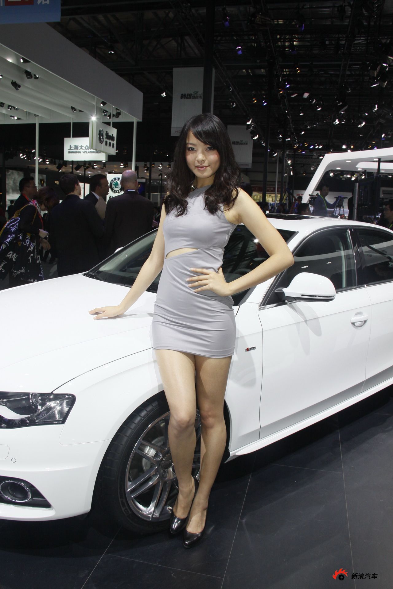 2010北京车展奥迪展台华贵美女