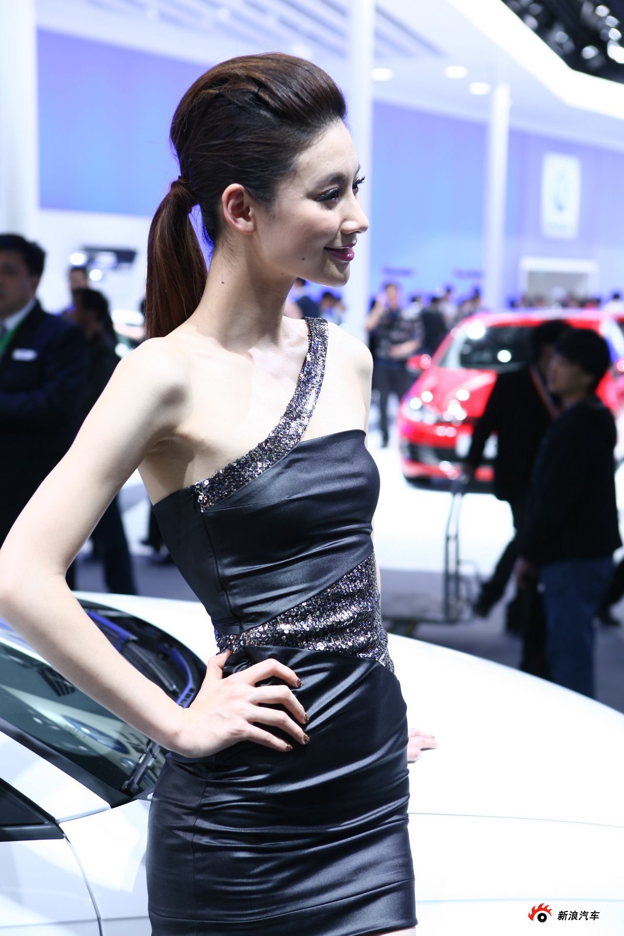 2010北京车展奥迪展台华贵美女