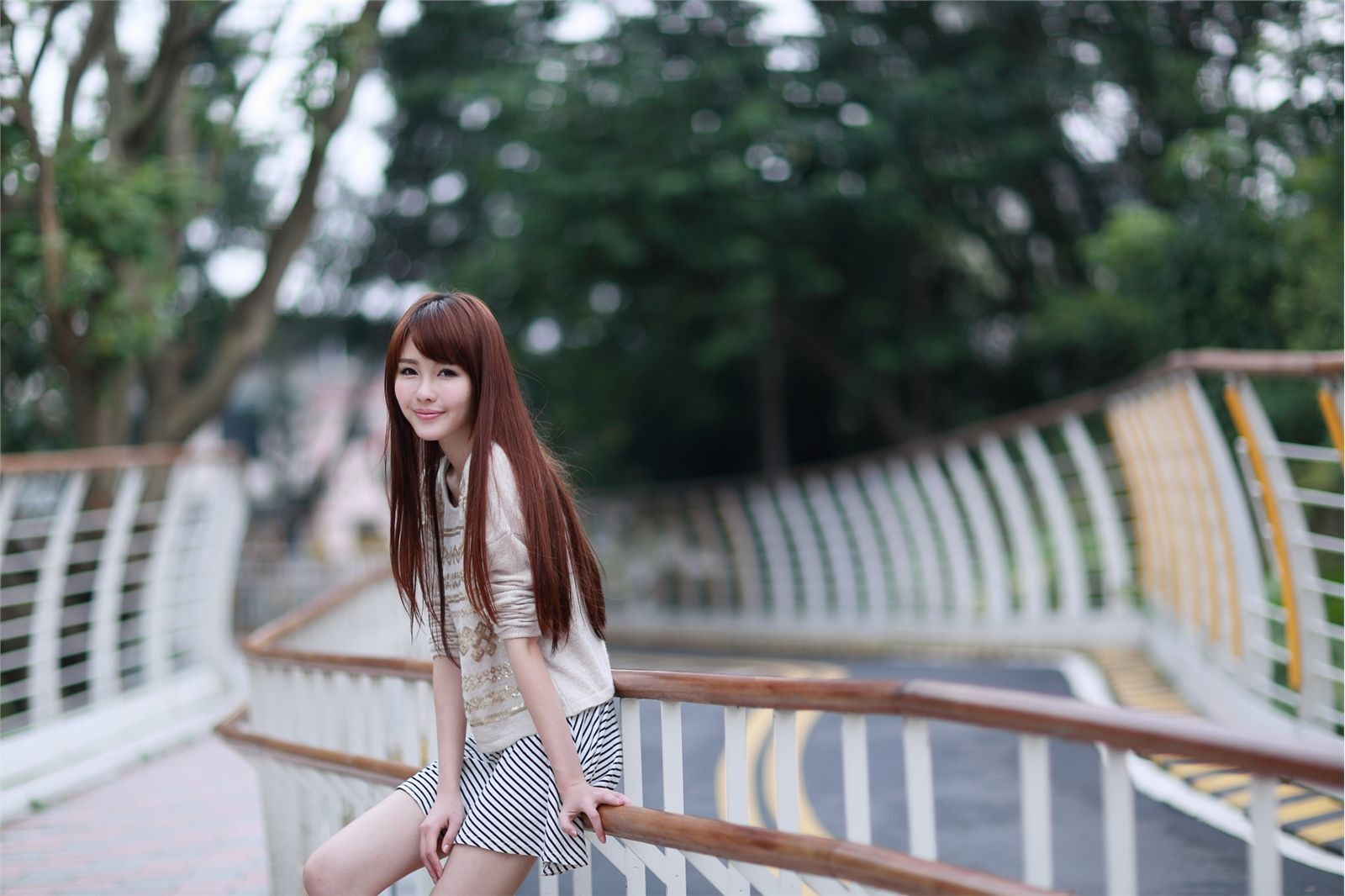 台湾清纯美女-NAOMI+蜜兒外拍