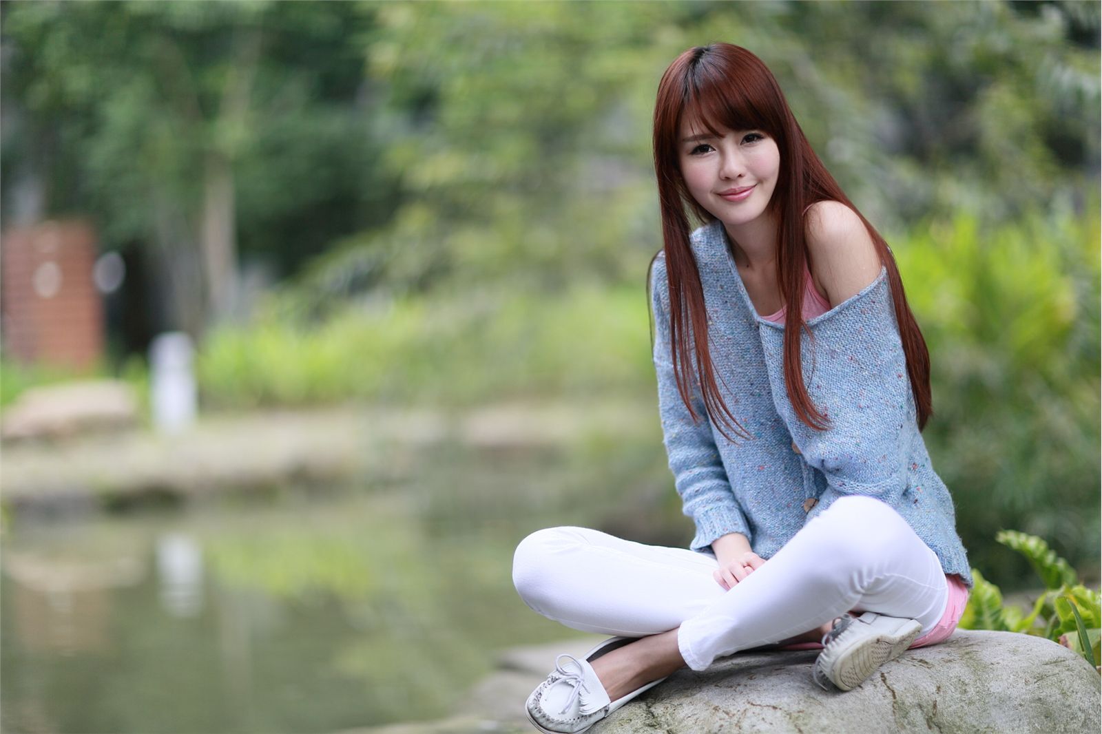 台湾清纯美女-NAOMI+蜜兒外拍