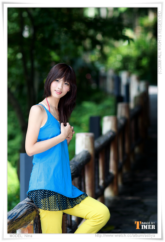 台湾清纯美女-Nina@兒童育樂中心外拍