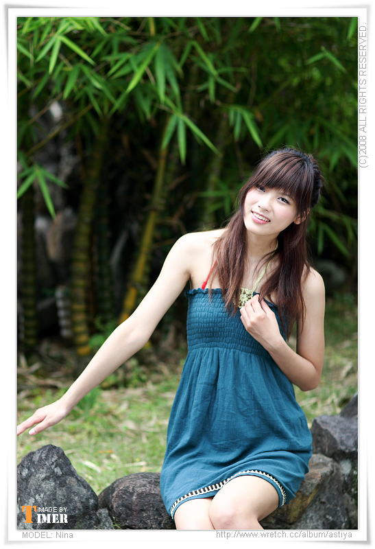 台湾清纯美女-Nina@兒童育樂中心外拍