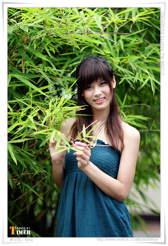 台湾清纯美女-Nina@兒童育樂中心外拍