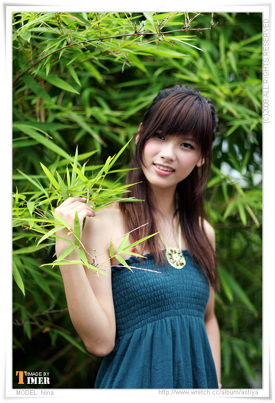 台湾清纯美女-Nina@兒童育樂中心外拍