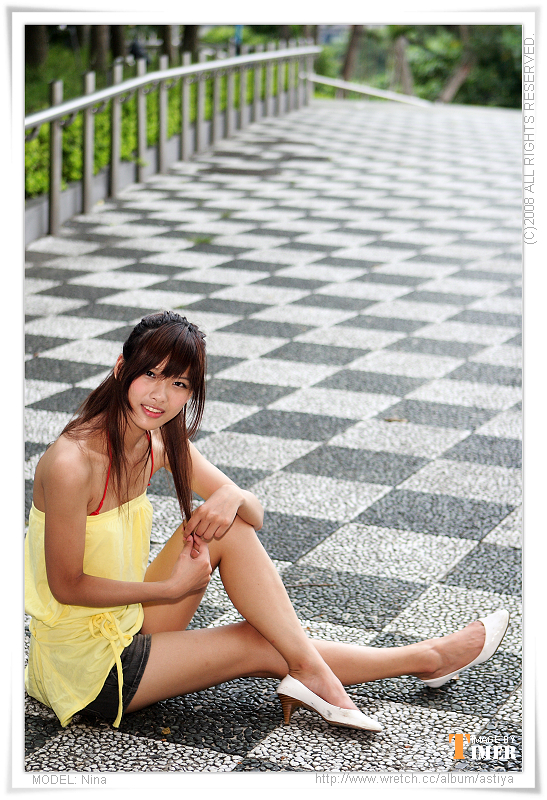 台湾清纯美女-Nina@兒童育樂中心外拍