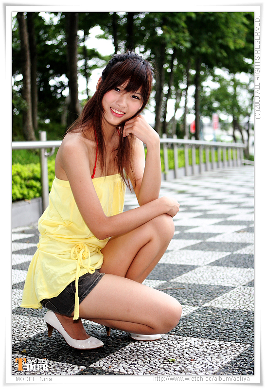 台湾清纯美女-Nina@兒童育樂中心外拍