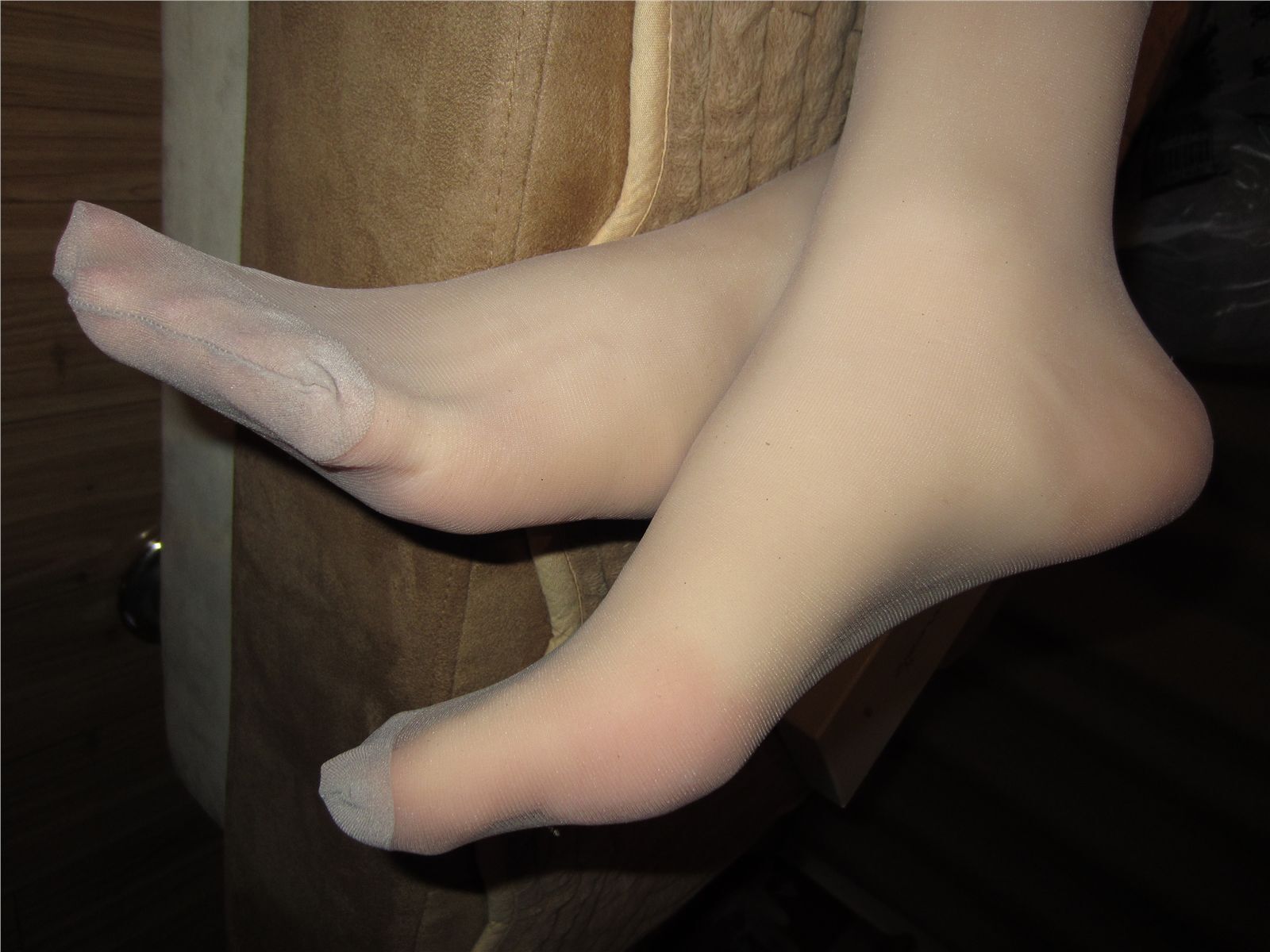 极品丝足特写，就是嫩!