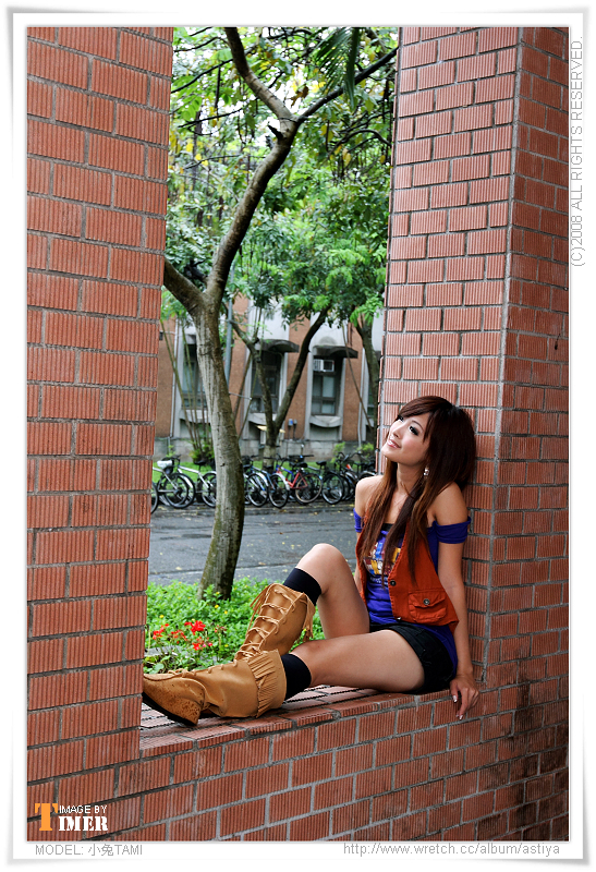 台湾清纯美女-小兔TAMI-台大外拍