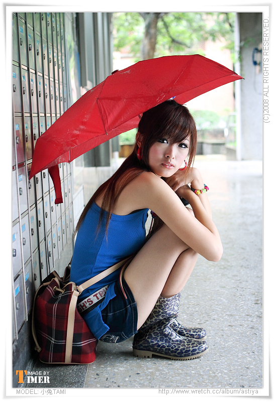 台湾清纯美女-小兔TAMI-台大外拍