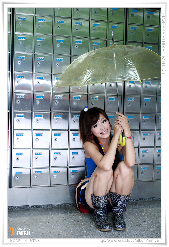 台湾清纯美女-小兔TAMI-台大外拍