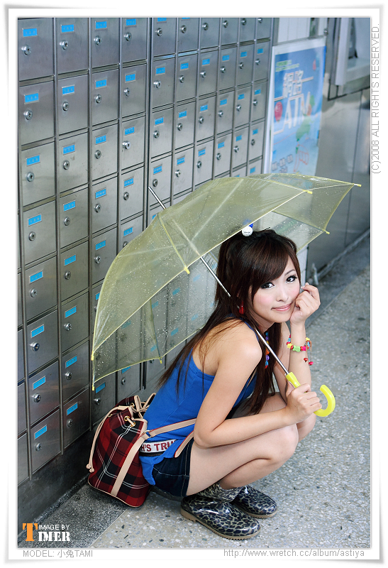 台湾清纯美女-小兔TAMI-台大外拍