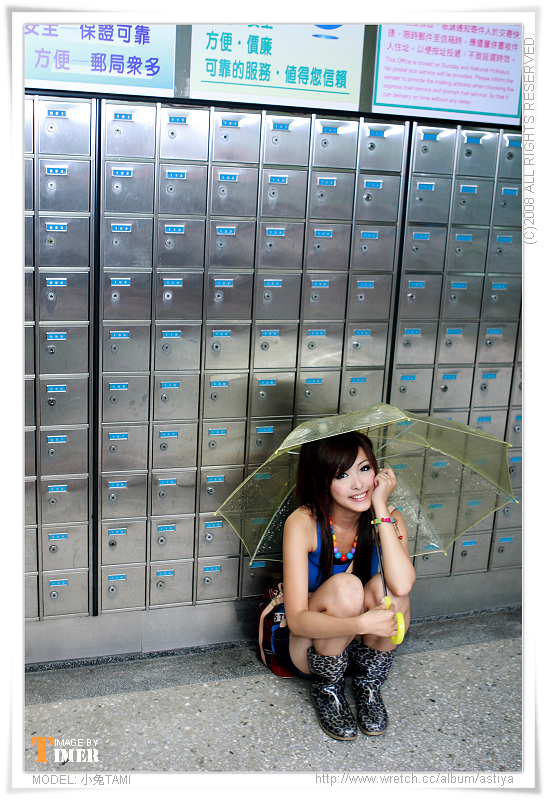 台湾清纯美女-小兔TAMI-台大外拍