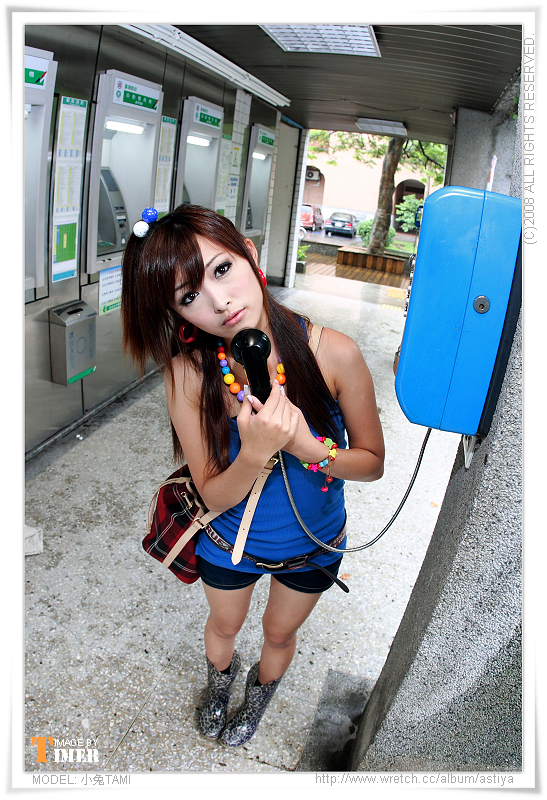 台湾清纯美女-小兔TAMI-台大外拍